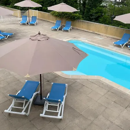 度假居 C14 Les Naiades- 2 Bedrooms For 6 People ! 阿韦恩
