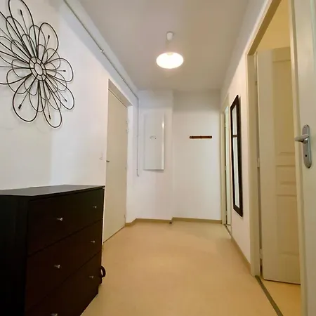 度假居 C14 Les Naiades- 2 Bedrooms For 6 People ! 阿韦恩